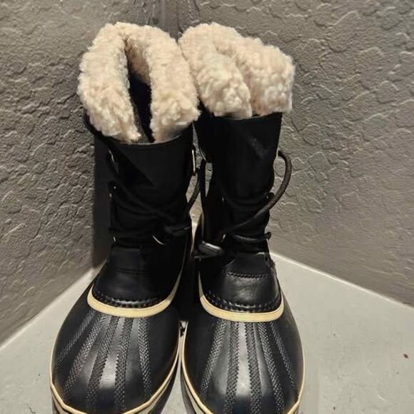 Size 8 Sorel Caribou NY1879 Black Nubuck/Sherpa Waterproof Women Insulated Boots - Picture 3 of 7